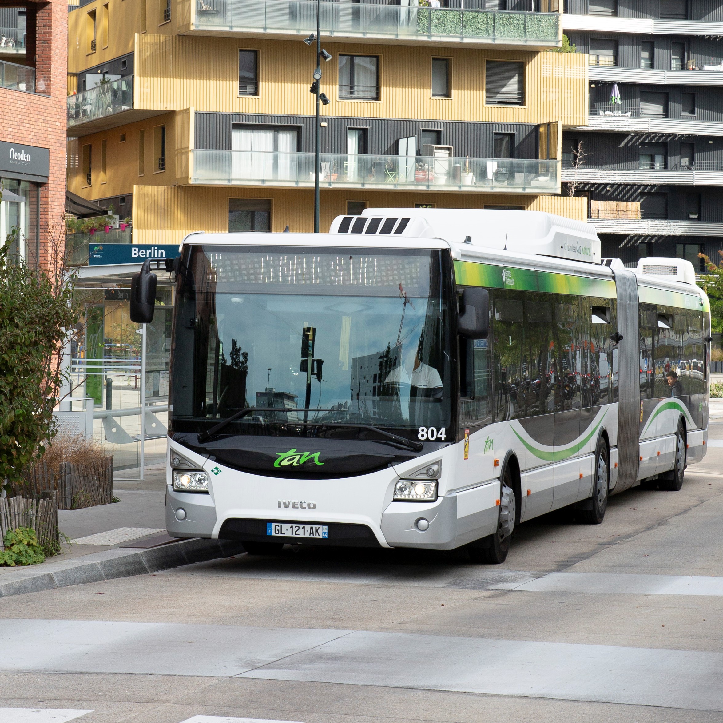 Ligne 5 busway - boulevard de Berlin - Nantes - Copie.jpg